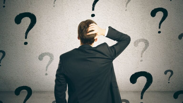 alt="Consumidor Financiero presentando una queja en la Bolsa Mercantil de Colombia para proteger sus derechos ante una Sociedad Comisionista."